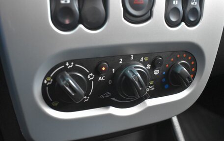 Renault Sandero I, 2012 год, 669 999 рублей, 16 фотография