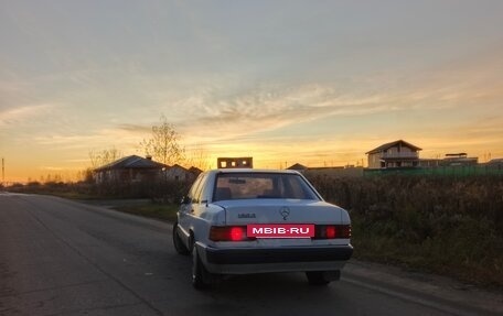 Mercedes-Benz 190 (W201), 1988 год, 200 000 рублей, 10 фотография