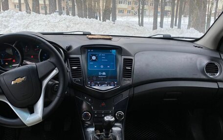 Chevrolet Cruze II, 2011 год, 575 000 рублей, 8 фотография