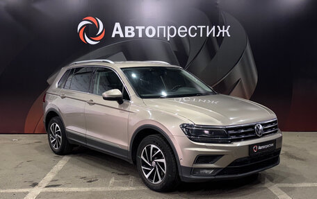 Volkswagen Tiguan II, 2018 год, 1 825 000 рублей, 3 фотография