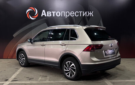 Volkswagen Tiguan II, 2018 год, 1 825 000 рублей, 6 фотография