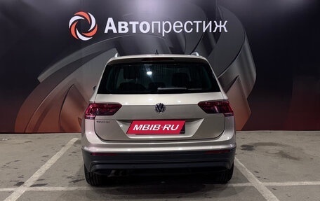 Volkswagen Tiguan II, 2018 год, 1 825 000 рублей, 5 фотография