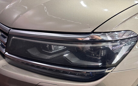 Volkswagen Tiguan II, 2018 год, 1 825 000 рублей, 11 фотография