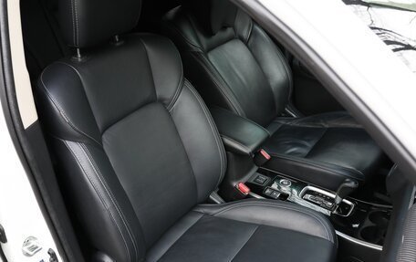 Mitsubishi Outlander III рестайлинг 3, 2021 год, 2 520 000 рублей, 8 фотография