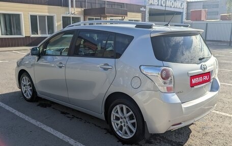 Toyota Verso I, 2012 год, 1 600 000 рублей, 2 фотография