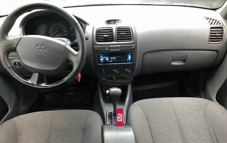 Hyundai Accent II, 2004 год, 330 000 рублей, 11 фотография