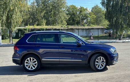 Volkswagen Tiguan II, 2018 год, 2 350 000 рублей, 10 фотография