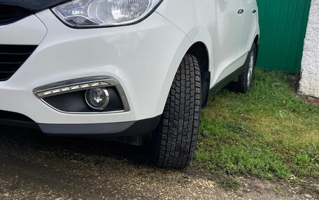 Hyundai Tucson III, 2013 год, 1 450 000 рублей, 2 фотография