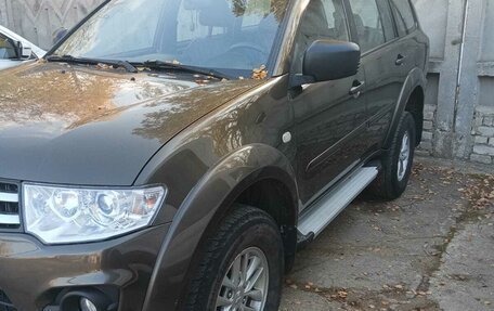 Mitsubishi Pajero Sport II рестайлинг, 2013 год, 1 500 000 рублей, 5 фотография