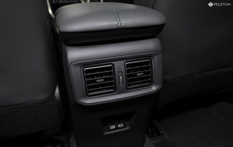 Toyota RAV4, 2025 год, 4 300 000 рублей, 14 фотография