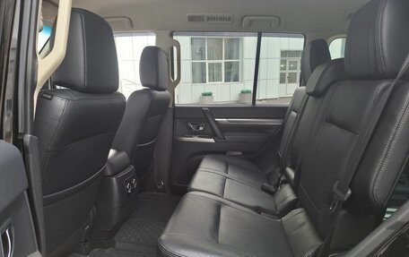 Mitsubishi Pajero IV, 2015 год, 2 890 000 рублей, 9 фотография