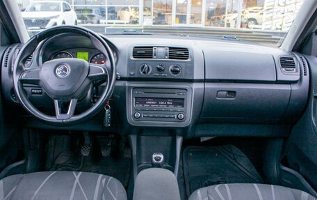 Skoda Fabia II, 2014 год, 700 000 рублей, 12 фотография