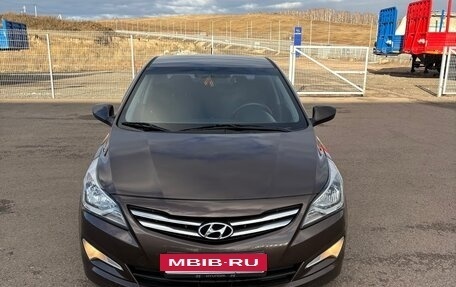 Hyundai Solaris II рестайлинг, 2014 год, 900 000 рублей, 2 фотография