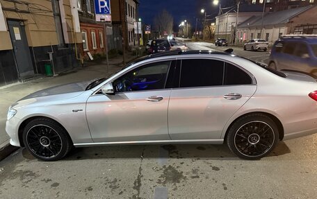 Mercedes-Benz E-Класс, 2019 год, 3 450 000 рублей, 7 фотография