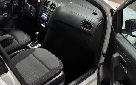 Volkswagen Polo VI (EU Market), 2018 год, 1 046 000 рублей, 11 фотография