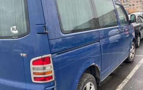 Volkswagen Transporter T5 рестайлинг, 2004 год, 745 000 рублей, 2 фотография