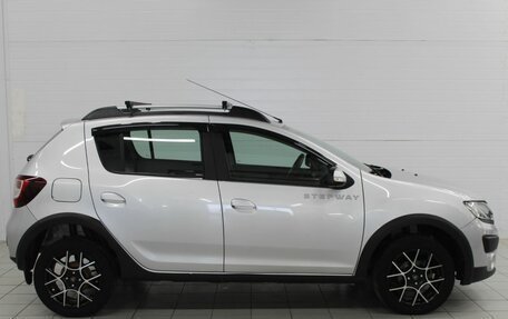Renault Sandero II рестайлинг, 2015 год, 850 000 рублей, 4 фотография