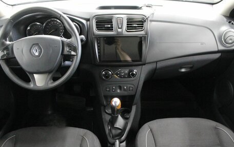 Renault Sandero II рестайлинг, 2015 год, 850 000 рублей, 15 фотография