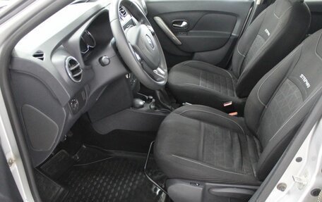 Renault Sandero II рестайлинг, 2015 год, 850 000 рублей, 16 фотография