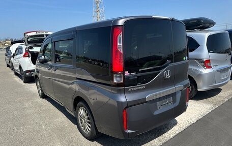 Honda Stepwgn IV, 2016 год, 1 568 000 рублей, 2 фотография