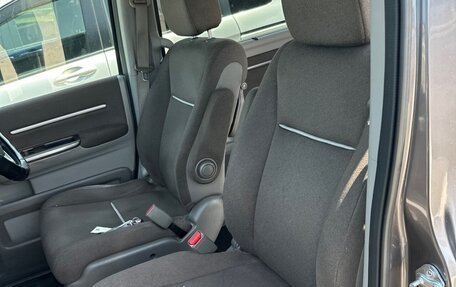 Honda Stepwgn IV, 2016 год, 1 568 000 рублей, 7 фотография