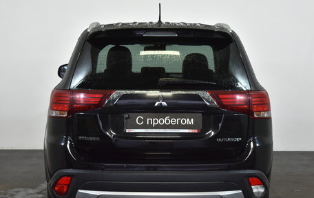 Mitsubishi Outlander III рестайлинг 3, 2016 год, 1 419 000 рублей, 5 фотография