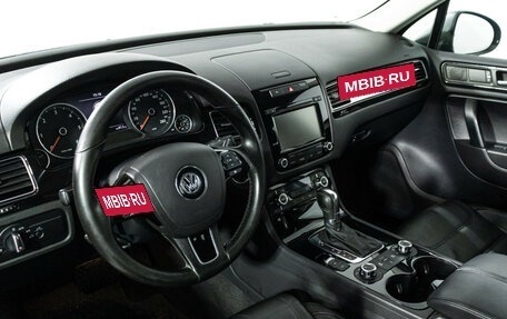 Volkswagen Touareg III, 2011 год, 1 649 898 рублей, 11 фотография