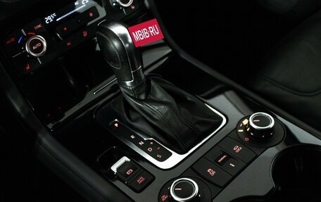 Volkswagen Touareg III, 2011 год, 1 649 898 рублей, 19 фотография