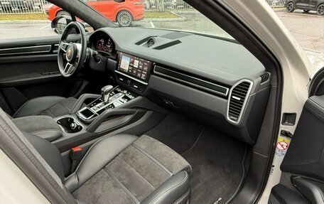 Porsche Cayenne III, 2021 год, 14 700 000 рублей, 14 фотография