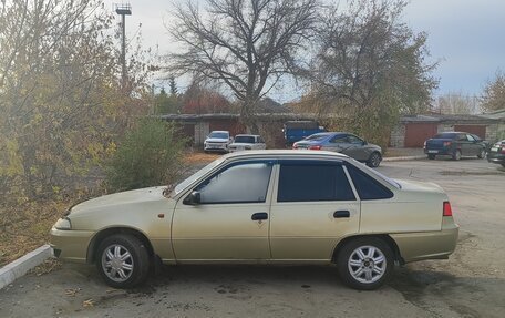 Daewoo Nexia I рестайлинг, 2010 год, 140 000 рублей, 3 фотография