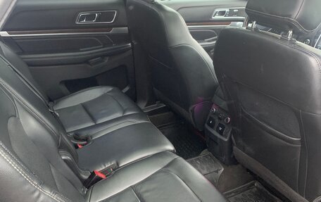 Ford Explorer VI, 2016 год, 2 250 000 рублей, 8 фотография