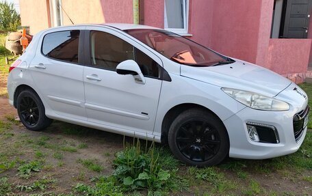 Peugeot 308 II, 2011 год, 605 000 рублей, 3 фотография