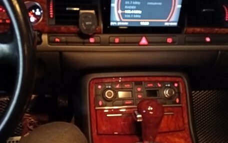 Audi A8, 2009 год, 1 150 000 рублей, 6 фотография