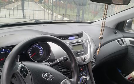 Hyundai Elantra V, 2013 год, 1 000 000 рублей, 10 фотография