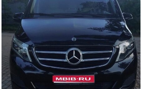 Mercedes-Benz V-Класс, 2018 год, 3 850 000 рублей, 1 фотография