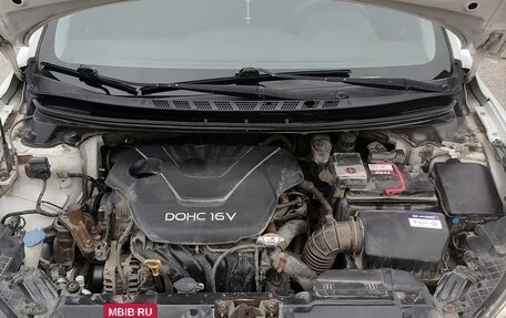 Hyundai Elantra V, 2013 год, 1 000 000 рублей, 15 фотография