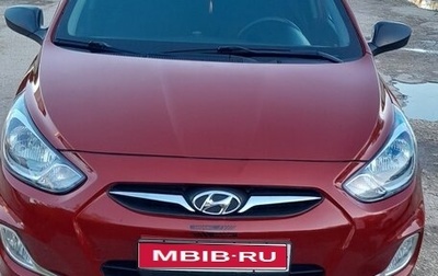 Hyundai Solaris II рестайлинг, 2012 год, 1 фотография