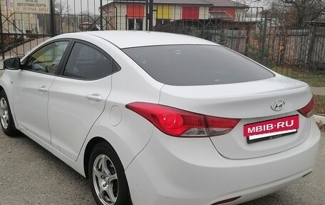 Hyundai Elantra V, 2013 год, 1 000 000 рублей, 19 фотография