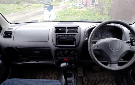 Suzuki Swift II, 2002 год, 300 000 рублей, 11 фотография