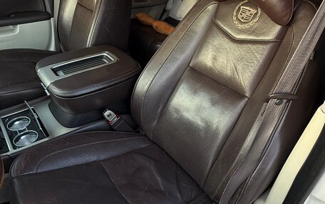 Cadillac Escalade III, 2010 год, 1 495 000 рублей, 13 фотография