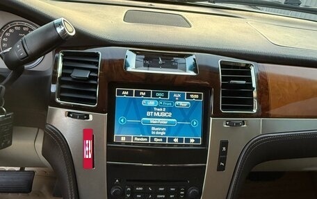 Cadillac Escalade III, 2010 год, 1 495 000 рублей, 16 фотография