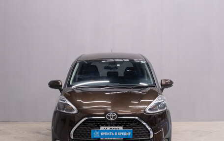 Toyota Sienta II, 2020 год, 1 699 000 рублей, 4 фотография