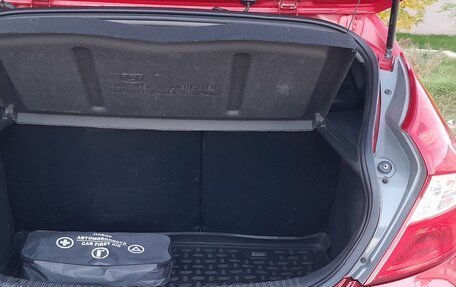 Hyundai Solaris II рестайлинг, 2012 год, 3 фотография