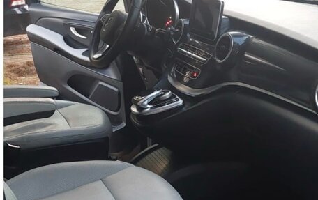 Mercedes-Benz V-Класс, 2018 год, 3 850 000 рублей, 6 фотография