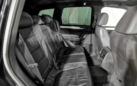 Volkswagen Touareg III, 2016 год, 2 695 000 рублей, 16 фотография