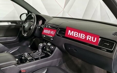 Volkswagen Touareg III, 2016 год, 2 695 000 рублей, 13 фотография