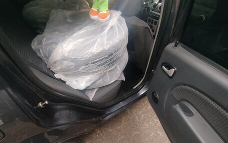 Renault Logan I, 2009 год, 380 000 рублей, 35 фотография