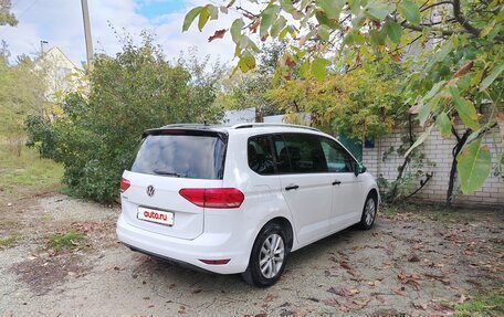 Volkswagen Touran III, 2019 год, 1 950 000 рублей, 2 фотография