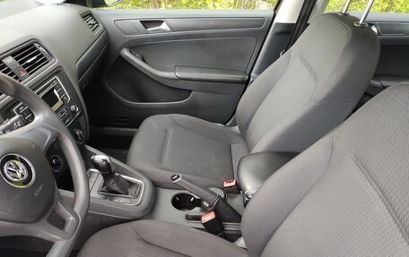 Volkswagen Jetta VI, 2015 год, 920 000 рублей, 5 фотография