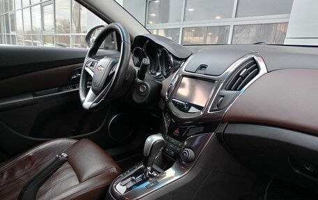 Chevrolet Cruze II, 2014 год, 949 000 рублей, 6 фотография